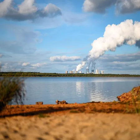 Ботель Breeze Retreat,