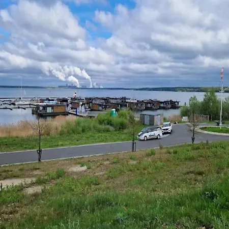 Breeze Retreat, * Klitten