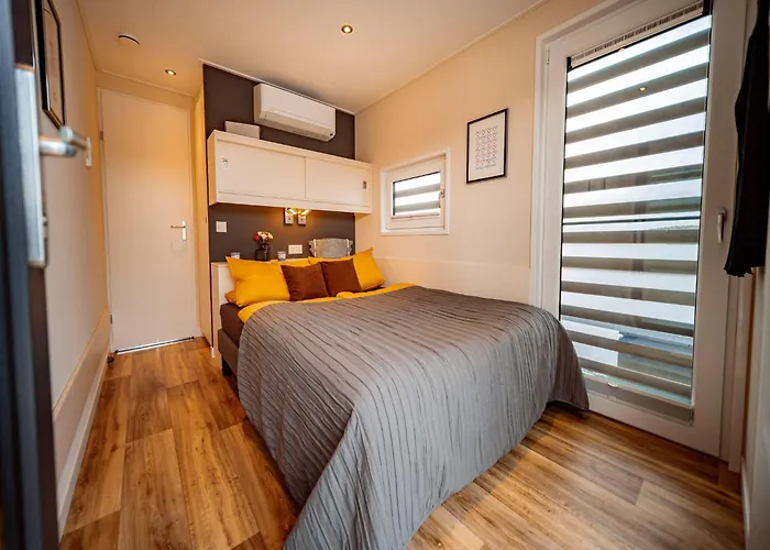 船屋 Breeze Retreat, *